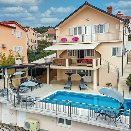 Urban Villa