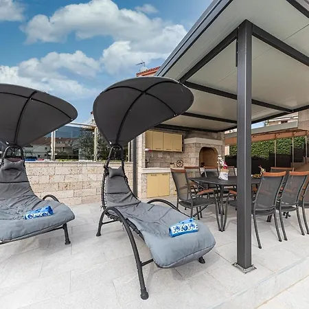 Urban Villa