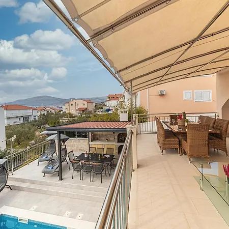 Villa Urban